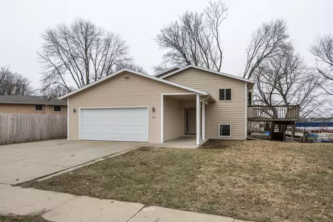 3641 8 12 St NW, Rochester, MN 55901