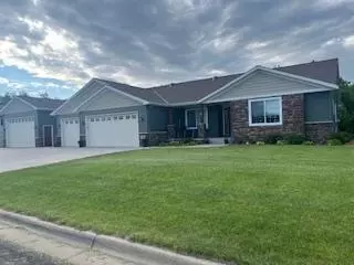 1989 Peach Dr NE, Sauk Rapids, MN 56379