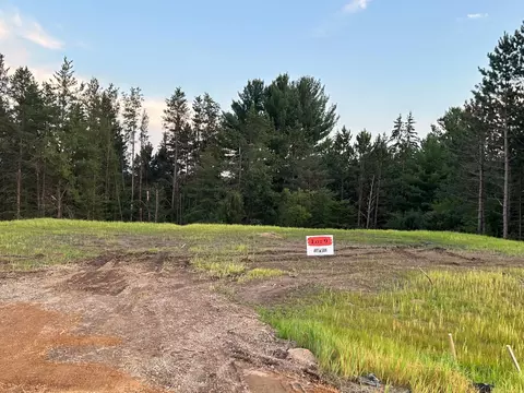 1189 60th St, Saint Joseph Twp, WI 54016