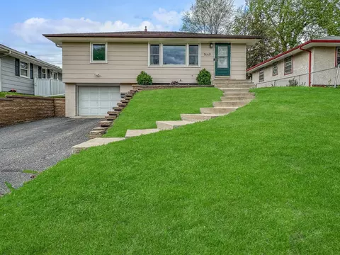 1440 8th Ave S, South Saint Paul, MN 55075