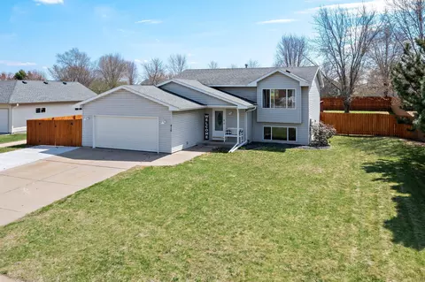 410 Delmar Ave, Osceola, WI 54020