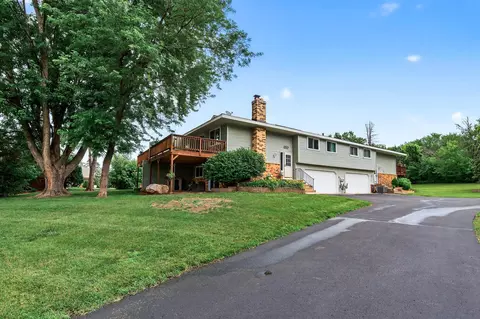 12305 Oak Leaf Ct, Burnsville, MN 55337