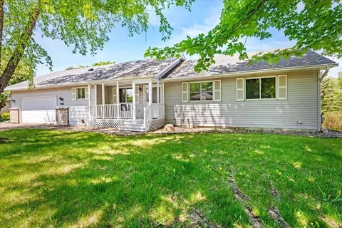 1006 Northwood Dr, Delano, MN 55328