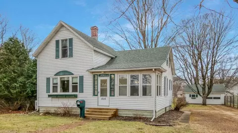 1515 8th St E, Menomonie, WI 54751