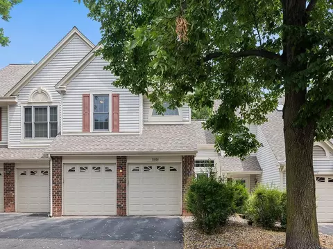 11004 Oregon Curv, Bloomington, MN 55438
