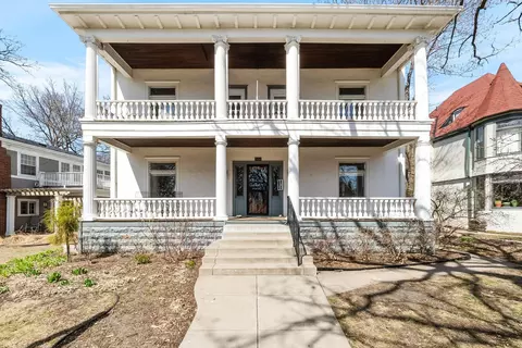 2434 W 22nd St #1, Minneapolis, MN 55405