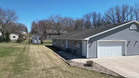 916 West St, Mantorville, MN 55955