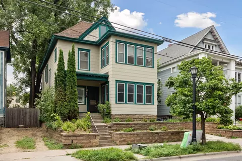 904 W 22nd St, Minneapolis, MN 55405