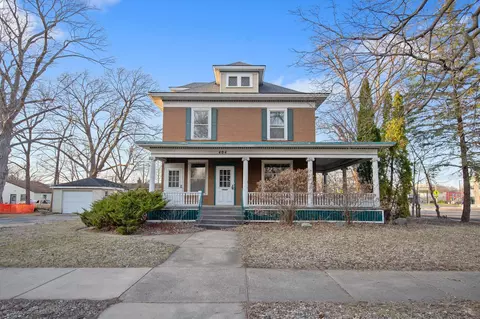 404 3rd St NW, Faribault, MN 55021