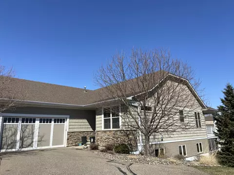 10776 Lyndale Bluffs Trl, Bloomington, MN 55420