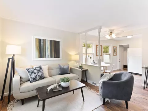 2924 Blackstone Ave, Saint Louis Park, MN 55416