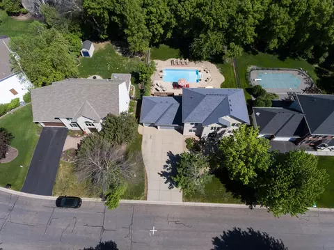 13615 Foxberry Rd, Savage, MN 55378