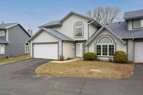 2617 Tuxedo Ln NW, Rochester, MN 55901