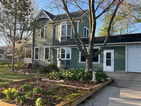 900 Union St S, Northfield, MN 55057
