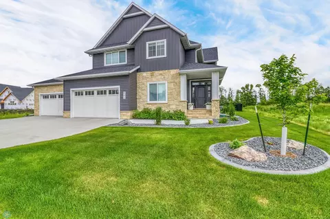 9273 Didrick Dr, Horace, ND 58047