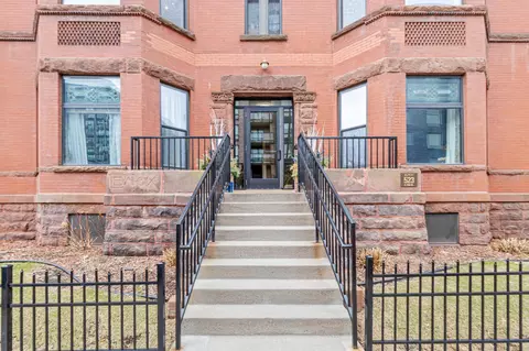 523 S 9th St #3, Minneapolis, MN 55404