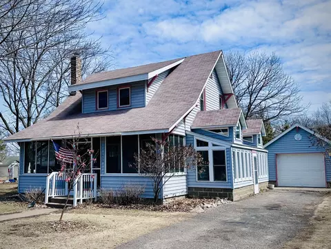 206 Pine St N, Onamia, MN 56359