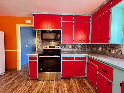 Kitchen - 111 E Cherry Ave, Fergus Falls, MN 56537 photo 2 of 3