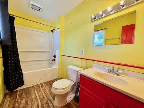 Bath - 111 E Cherry Ave, Fergus Falls, MN 56537 photo 1 of 3