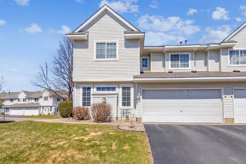 7875 Harvest Ln, Chanhassen, MN 55317