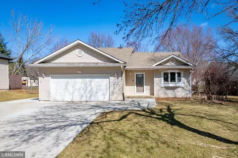 14230 Upper 54th St N, Oak Park Heights, MN 55082