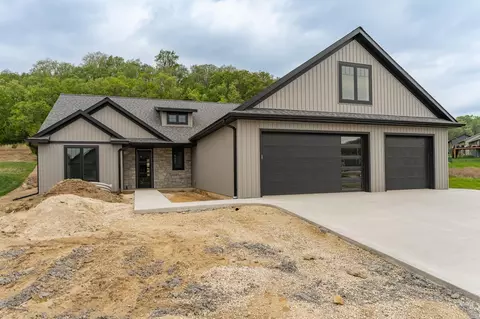 1965 Hadley Hills Dr NE, Rochester, MN 55906