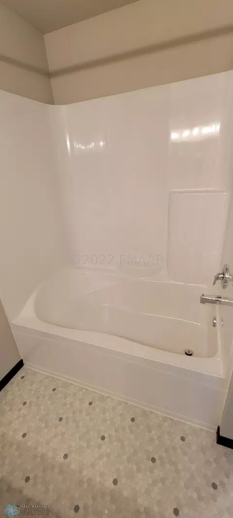 6609 Samuel Dr, Horace, ND 58047 photo 17