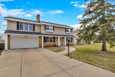 3304 Townview Ave NE, Saint Anthony, MN 55418