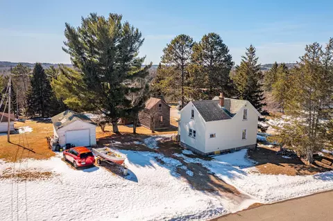 18 Fifth Ave, Soudan, MN 55782