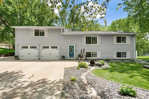 1015 16th St SW, Owatonna, MN 55060