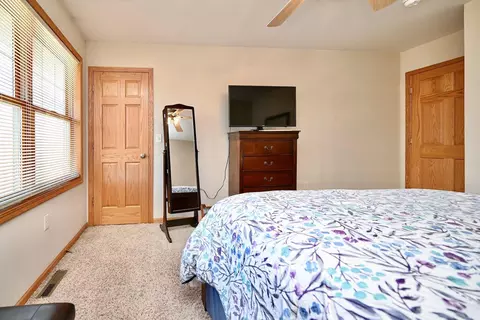 Bedroom - 3505 7th St #E, Goodview, MN 55987 photo 2 of 4