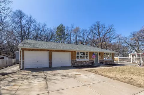 4700 Twin Haven Rd, Hopkins, MN 55343