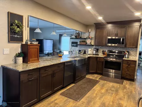 316 Webster St, Lisbon, ND 58054 photo 6
