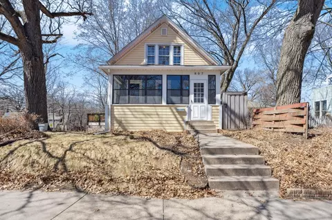 807 Delaware Ave, Saint Paul, MN 55107