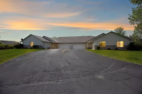 20511 Harvest Cir, Rogers, MN 55374