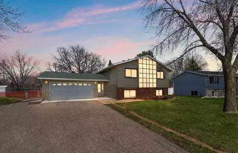 11082 97th Pl N, Maple Grove, MN 55369