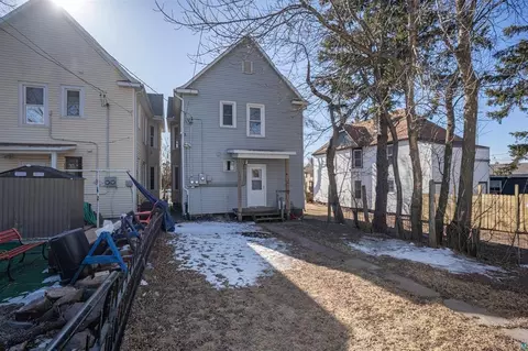 Exterior - 2811 W 3rd St, Duluth, MN 55806 photo 4 of 4