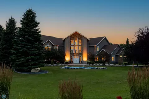4009 Carmell Pl, West Fargo, ND 58078