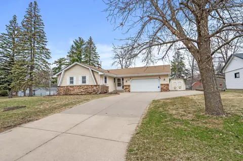 8191 Ruth Cir NE, Fridley, MN 55432