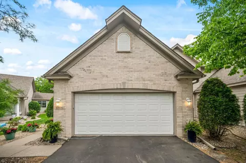 11939 Tiffany Ln, Eden Prairie, MN 55344