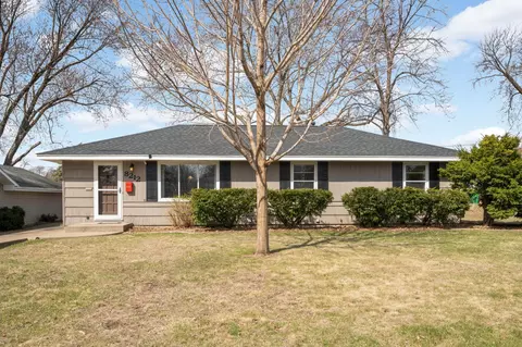 8212 Bryant Ave S, Bloomington, MN 55420