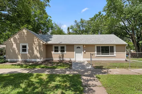 1899 Cottage Ave E, Saint Paul, MN 55119