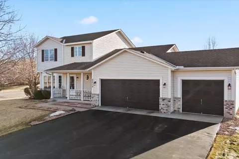 6838 Wildflower Dr S, Cottage Grove, MN 55016