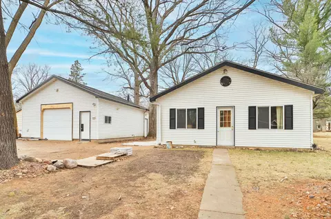 240 6th St NW, Milaca, MN 56353
