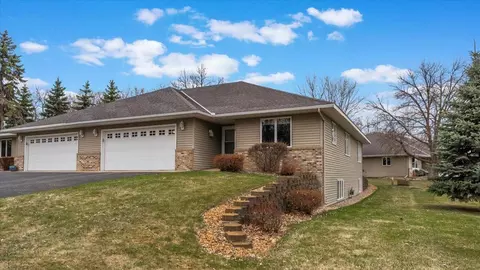 718 Van Dyke Rd, Alexandria, MN 56308