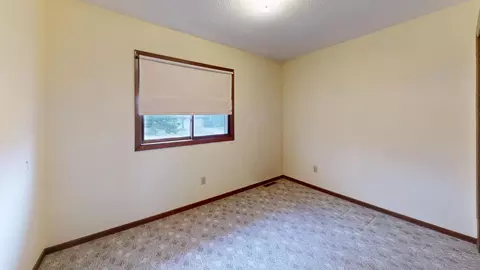 2330 Larson Ave, Albert Lea, MN 56007 photo 8