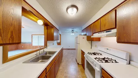 2330 Larson Ave, Albert Lea, MN 56007 photo 14