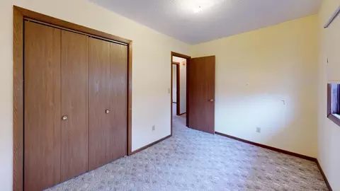 2330 Larson Ave, Albert Lea, MN 56007 photo 9