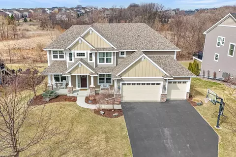 2560 Fieldstone Dr, Victoria, MN 55386