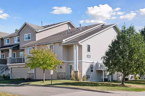 4800 Underwood Ln N #A, Plymouth, MN 55442